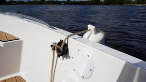 E-Sea Cleat-Suction Mounted Utility Cleat On Boat Gunnel with fender attached